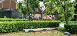 Sims Urban Oasis (D14), Retail #559470761